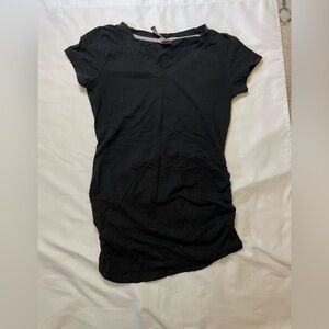 Moms the word maturinty size small v-neck black short sleeve t-shirt